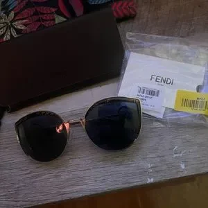 Authentic Fendi Sunglasses. Brand new never worn. Fendi | Accessories | Authentic Fendi Sunglasses Brand New  main image 4